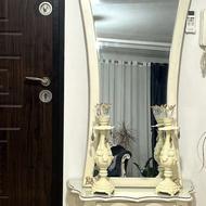 آیینه کنسول و شمعدان