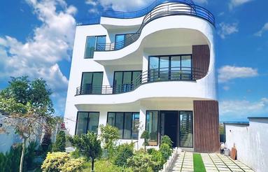 ویلای فول فرنیش «استخر روباز» در ارتفاعات بندپی رو به جنگل