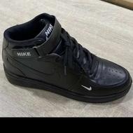 نیم بوت نایک