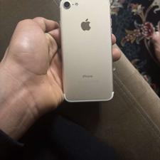 آیفون سون خوش دست