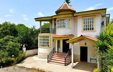 فروش ویلا 420 متری روبه جنگل در نوشهر نجارده بندپی