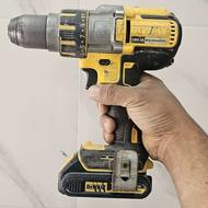 دریل شارژی دیوالت