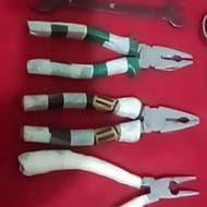 انبور دست امریکایی با تیغه فوقولاده محکم