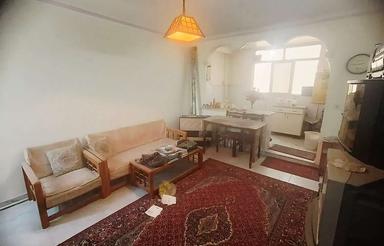 47 متر طبقه دوم، خوش نقشه، رودکی هاشمی