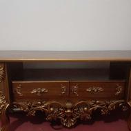 فروش یک عدد میز تلویزیون چوبی در حد ن