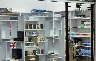 فروش تجاری و مغازه 16 متر در فاز 4