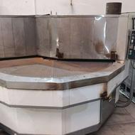 فروشی. دستگاه پخت نان