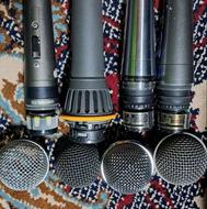 تعدادی میکروفون