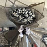 گل رز روبانی