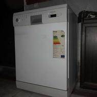 ماشین ظرفشویی 14 نفره کنوود اصل در حد نو کاملا سالم و عالی