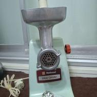 چرخ گوشت قدیمی باکیفیت ناسیونال