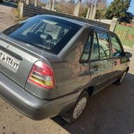 پراید صندوقدار،دو لکه رنگ فقط گلگیر های جلو رنگه