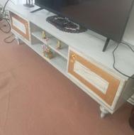 میزتلویزیون تمیز وسالم