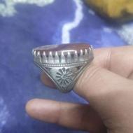 انگشتر نقره نگین حکاکی شده به اسم پنج تن