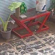 میز. آهنی رویه شیشه