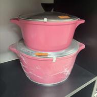 قابلمه چدن نو رنگ صورتی