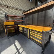 میز کار و تجهیزات تعمیرگاهی