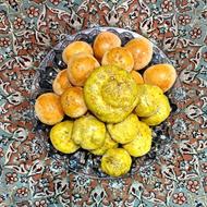 نان شیرمال با مغز خرما و مغز گردو