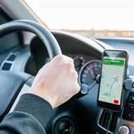 استخدام راننده سرویس با خودرو .....