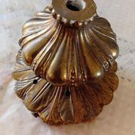 پایه برنزی شمعدان قدیمی وزن حدودی 688 گرم