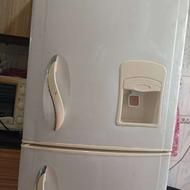 یخچال فریزر فروزان