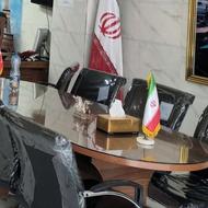 منشی دفتر جهت پاسگویی به مراجعین