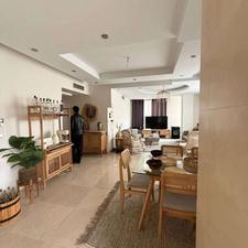 آپارتمان 220 متر در * مرجان *