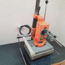 دستگاه چاپ طلاکوب و داغکوب