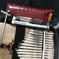 سازدهنی و کالیمبابا کیف و کتاب