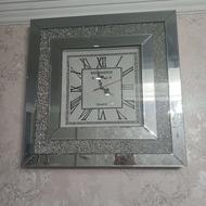 ساعت اینه ای سالم