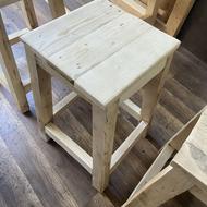 چهارپایه چوبی