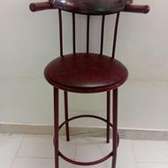 دو عدد صندلی و یک عدد میز سالم