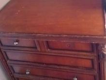 دراور چوبی قهوه ای در شیپور