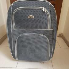 چمدان تمیز و سالم