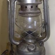 فانوس نفتی عتیقه