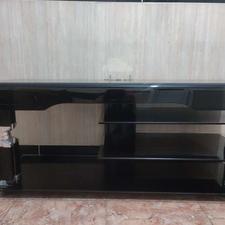 میز شیشه تلویزیون