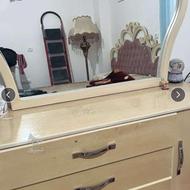 میز ارایش همراه با صندلی و دو عدد پاتختی