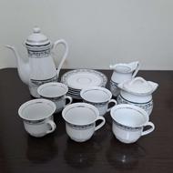 سرویس چای خوری چینی سپیدار