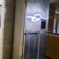 یخچال هیمالیا کم کار اما ظاهر باید تمیز شه