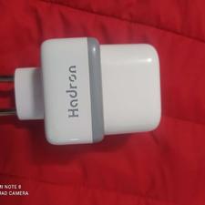 شارژر در حد نو