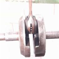 تعدادی لوازم جانبی موتورسیکلت