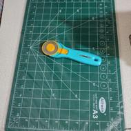 کاتر و صفحه برش خیاطی