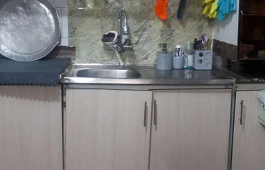 ملک جنوبی با پارکینگ ارتفاع 3متر