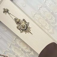 ساعت برنزی سنگین