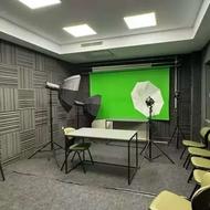 ادمین خانم و آقا با درآمد انفجاری