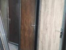 درب چوبی ضداب اتاقی اماده در شیپور