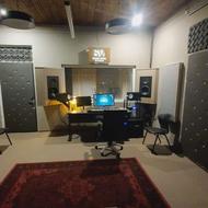 استودیو آهنگسازی و خوانندگی