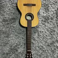 گیتار آریا ak30 در حد نو