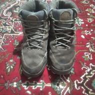 کفش کوهنوردی