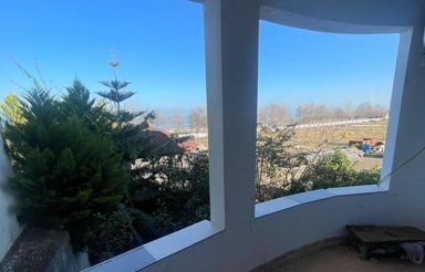 طبقه اول 130 متر با امکانات کامل نزدیک ساحل رادیو دریا